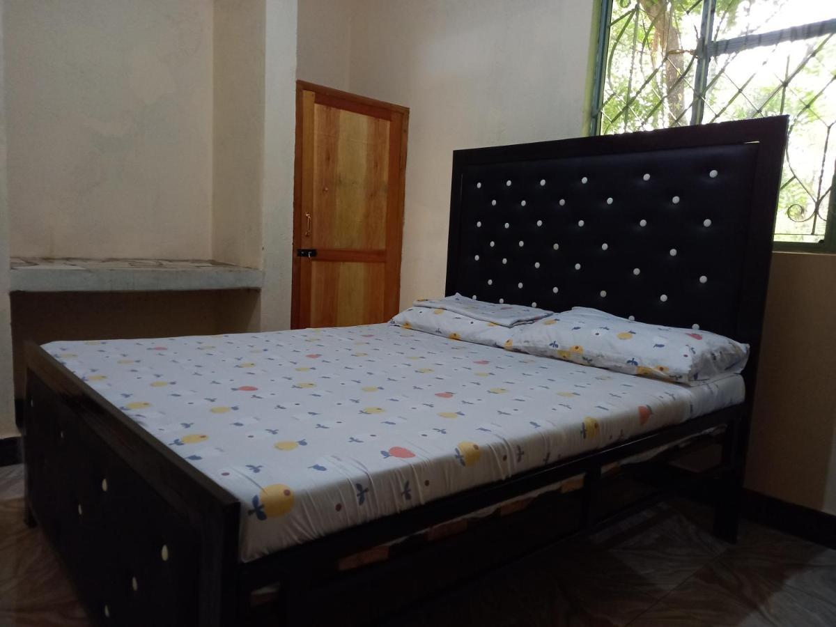 Airb&B Homestay Boma la Ngombe Exterior foto